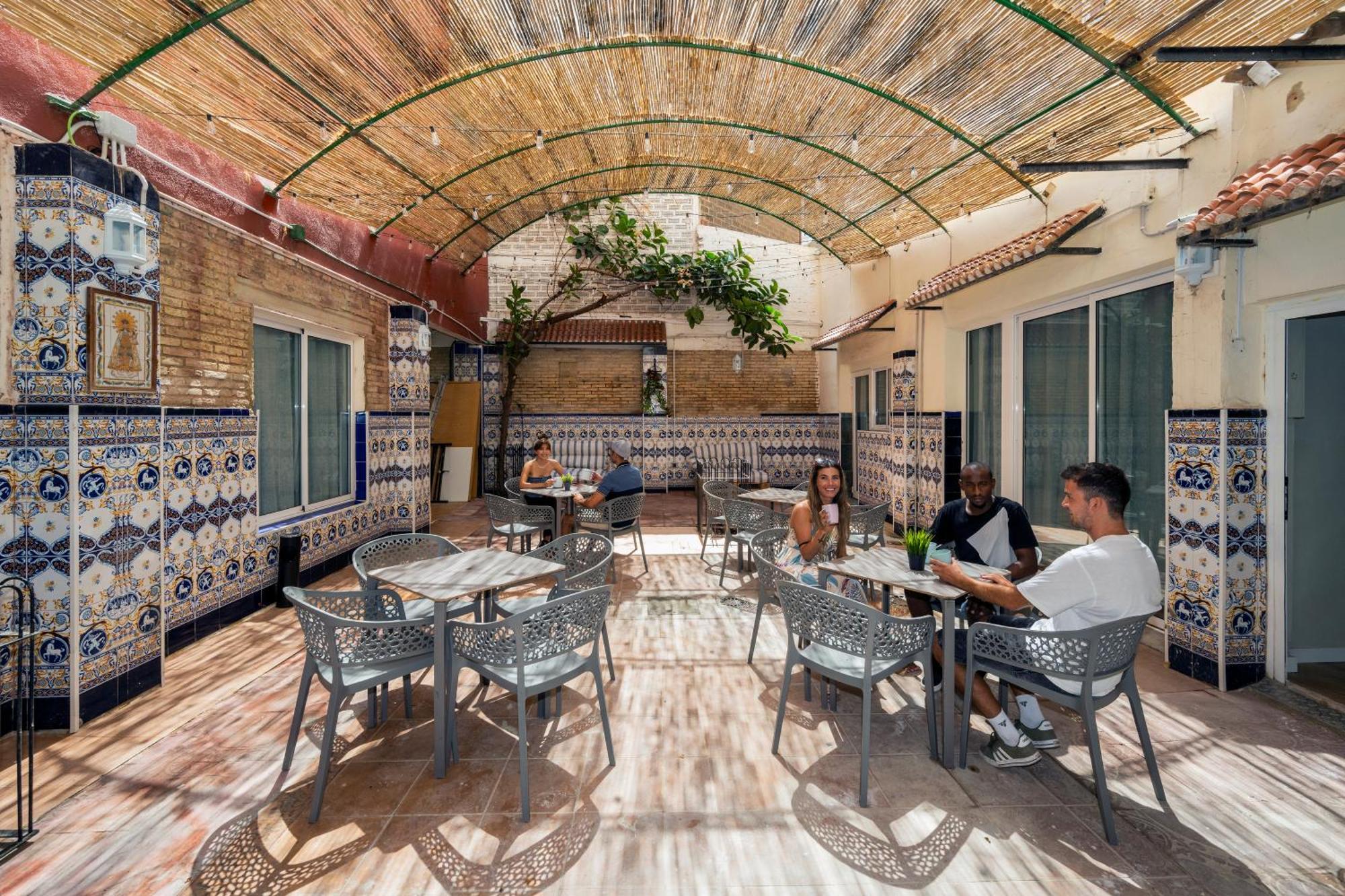 Som Hostel Valencia — Photos 1